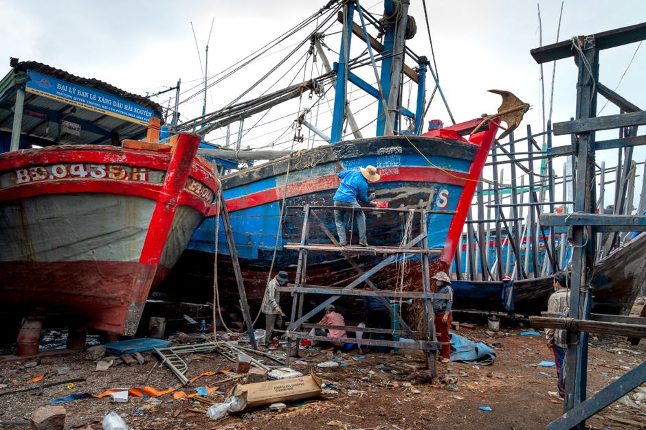 boat repair shop