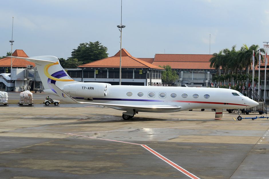 private jet charter