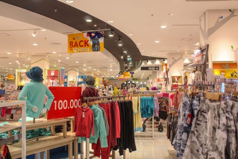 kids furniture store